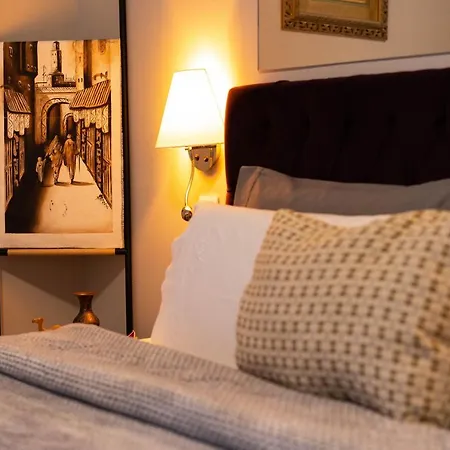 Downtown Guest house Loule