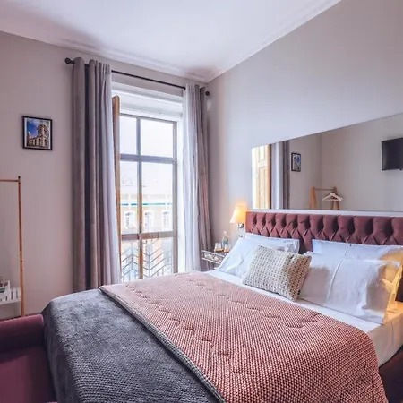 Gasthuis Downtown 4*